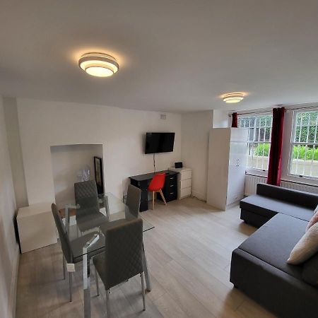 Cosy Apartment By Clapham South Underground! London Exteriör bild